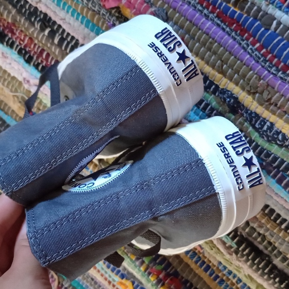 NWOT High top Converse - Picture 6 of 7